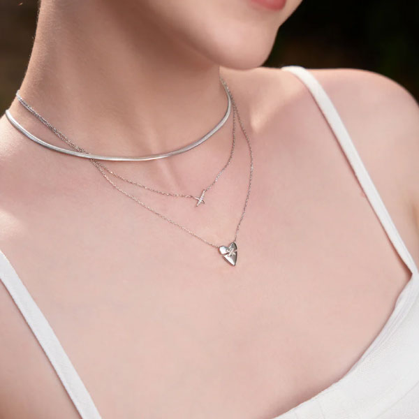 Ania Haie Silver Heart Kiss Pavé Necklace