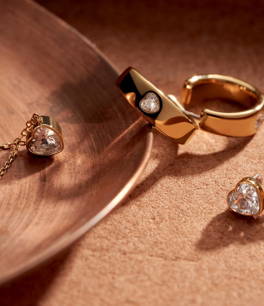 Fossil Sutton Valentine Heart Gold-Tone Stud Earrings